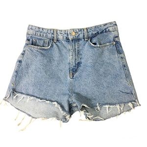 ZARA High Waist Light Wash Cut Off Raw Hem Denim Shorts Size 8